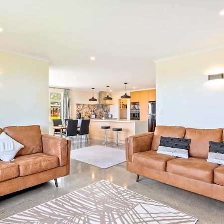 Matenga Townhouse - Waikanae Holiday Home المظهر الخارجي الصورة