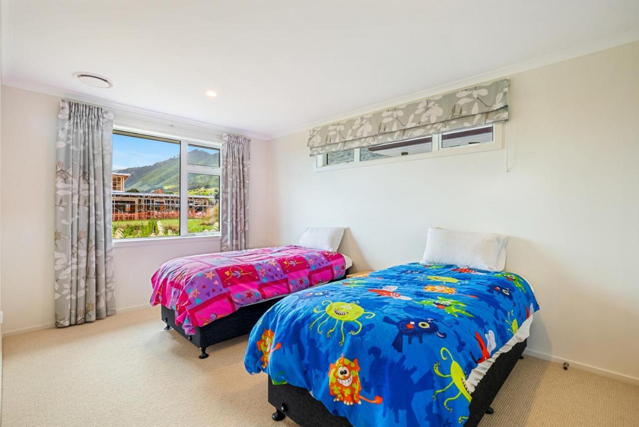 Matenga Townhouse - Waikanae Holiday Home المظهر الخارجي الصورة